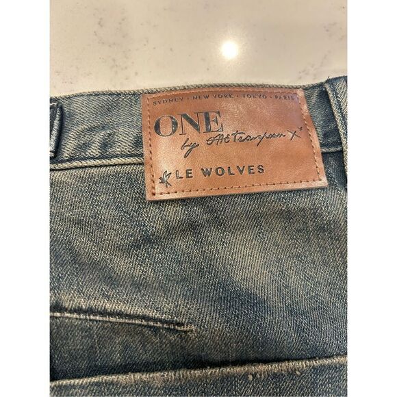 One teaspoon Le Wolves distressed raw hem buckle shorts size 30 medium wash - Picture 6 of 8